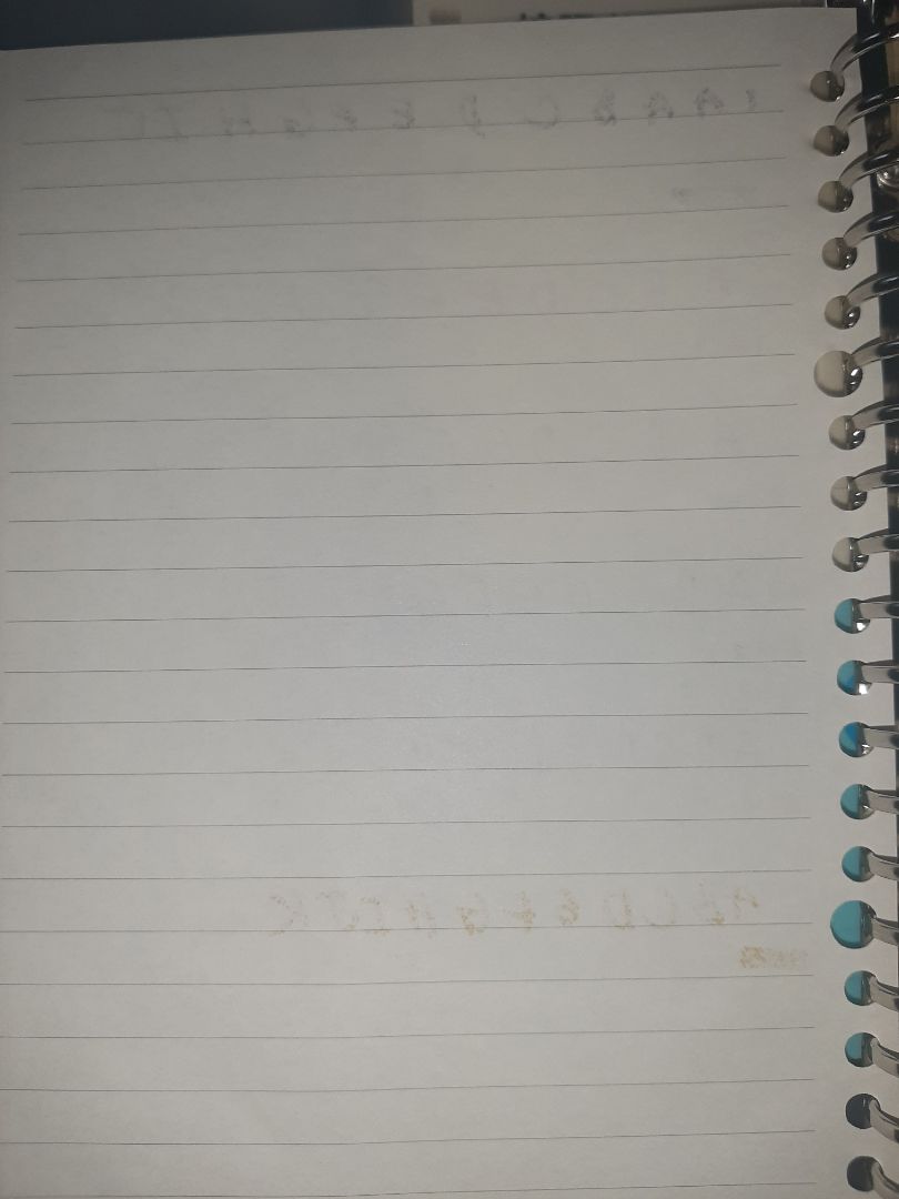 Mình đặt mua sp này cùng với sổ còng, cả hai đều của deli. *** thử trên giấy của sổ còng thì cho ra kết quả như ảnh 2, 3. Tổng quan, các cây bút mực khô nhanh, lên màu đẹp, không bị thấm qua trang sau, riêng cây màu vàng và đen lên màu hơi bị nhòe, hơi thấm qua trang sau. Khi *** thử trên giấy tập bình thường thì ra kết quả như ảnh 4, 5. Màu của tất cả các cây đều lên đẹp, không nhòe, không thấm qua trang sau. Tổng kết: Sản phẩm tốt, đáng tiền.
Giao hàng nhanh, gọn, đóng gói chắc chắn, sản phẩm khi đến nơi không bị hư hại, trầy xước.