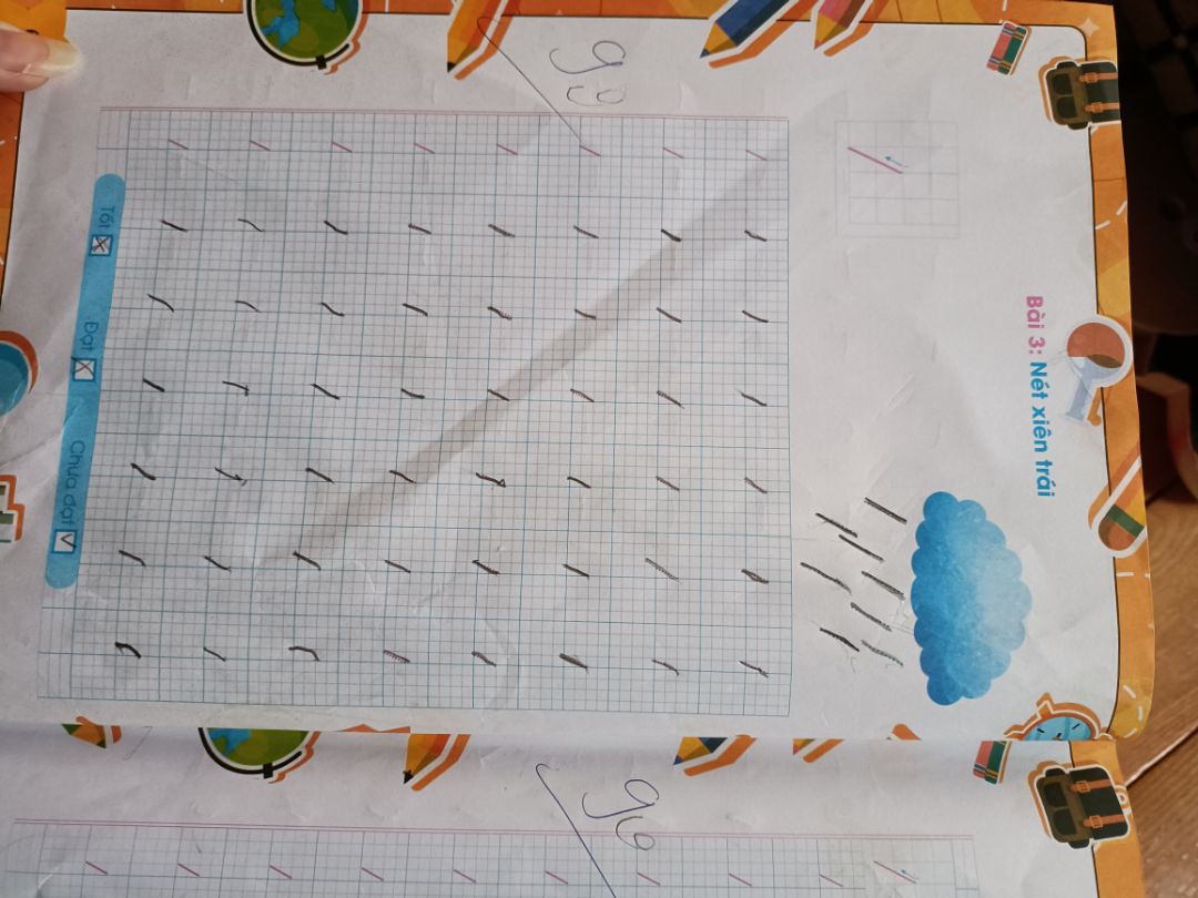 Sách đẹp, phù hợp với bé 4,6 tuổi để luyện chữ. Hình ảnh sinh động, ngộ nghĩnh khiến bé yêu thích học hơn