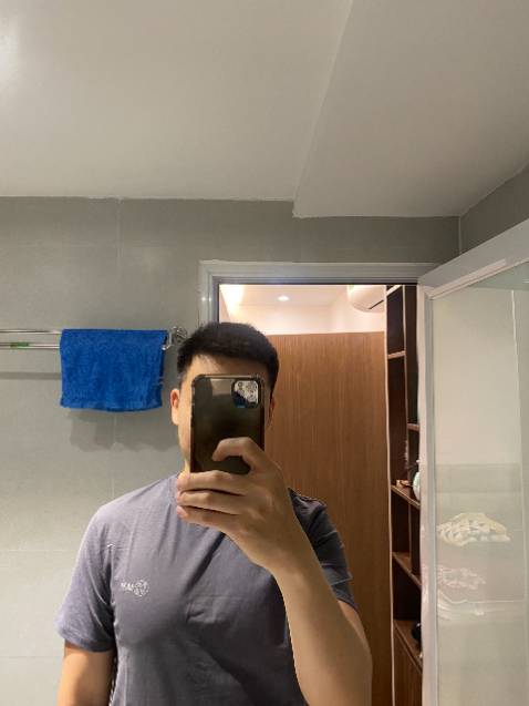 Màu sắc giống như ảnh, lựa theo bảng size của shop rất vừa, mặc đẹp. sờ chất vải mềm mịn mặc mát. Giặt được 2 lần , áo không bị phai màu, cũng không bị nhăn. giá tiền và chất lượng dịch vụ tương xứng.  5* ủng hộ nên mua nhé Màu sắc giống như ảnh, lựa theo bảng size của shop rất vừa, mặc đẹp. sờ chất vải mềm mịn mặc mát. Giặt được 2 lần , áo không bị phai màu, cũng không bị nhăn. giá tiền và chất lượng dịch vụ tương xứng.  5* ủng hộ nên mua nhé