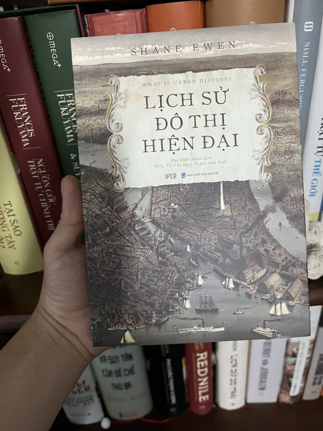 Sách mới, khổ gọn, dễ cầm, cung cấp nhiều kiến thức hay và bổ ích!