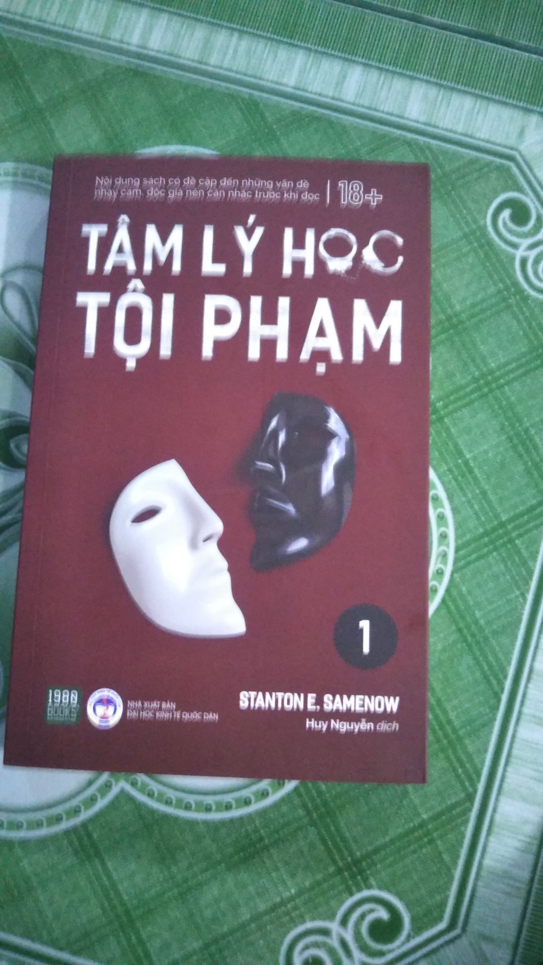 hàng giống mô tả