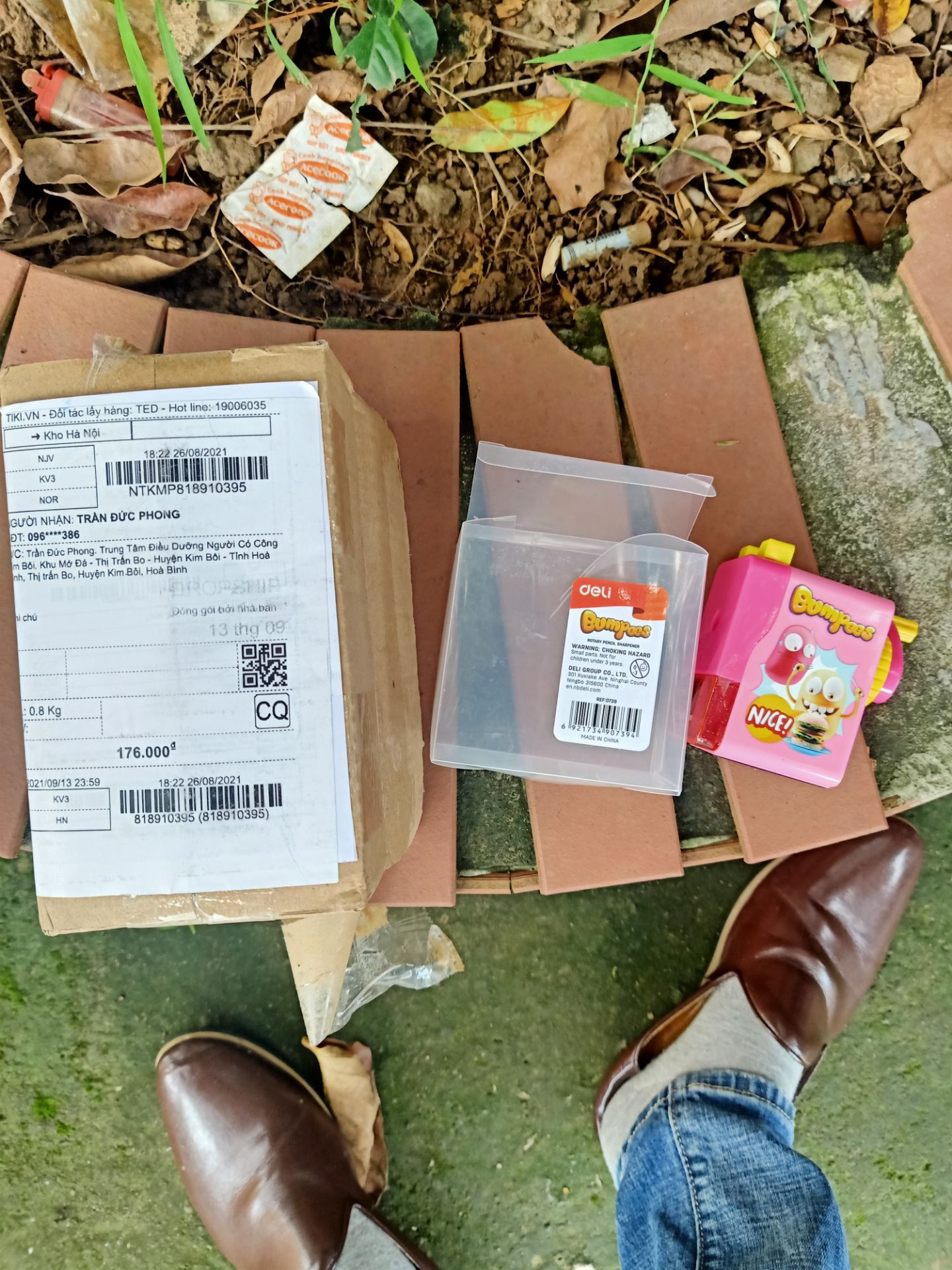 em mua 2 sản phẩm nhưng nhận đc có 1 vậy ạ ?