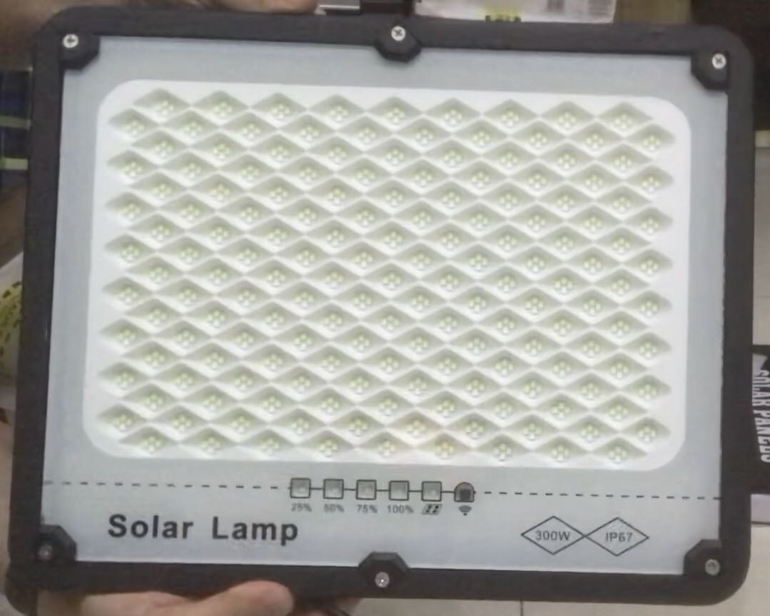 Sản phẩm gửi đến đóng gói an toàn, hình ảnh mô tả đúng với sản phẩm được giao.