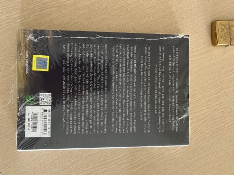 Đóng gói cẩn thận. Không bị cong hay hư hại. Chưa đọc nội dung nên chưa đánh giá. Giao hàng nhanh.