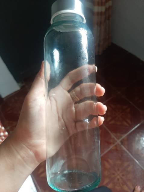 Sản phẩm chất lượng: chai nhìn thẩm mỹ, nói chung nên mua.