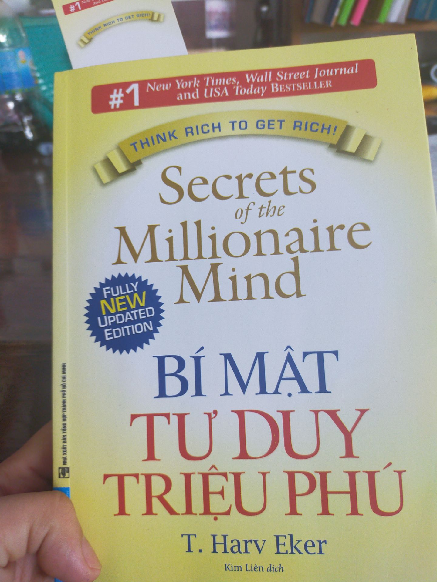 mua sách trên tiki rất thích  hài lòng  sách dày dặn. mình rất hài lòng. ủng hộ ?.