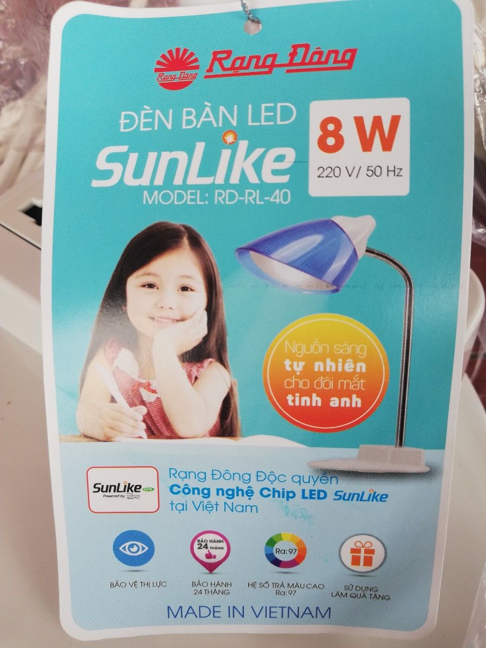 good, đã tốn nhiều thời gian để tìm hiểu nên mua đèn nào chất lượng, đảm bảo thông số cần thiết, giá phải chăng, rất đáng mua, mình mua 2 cái, tiếc là không được tặng ổ điện.