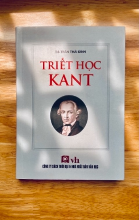 Không một nhà đạo đức học nào trở thành nhà đạo đức học nếu chưa đọc qua các tác phẩm của Kant. Không một nhà đạo đức học nào trở thành nhà đạo đức học nếu chưa đọc qua các tác phẩm của Kant.