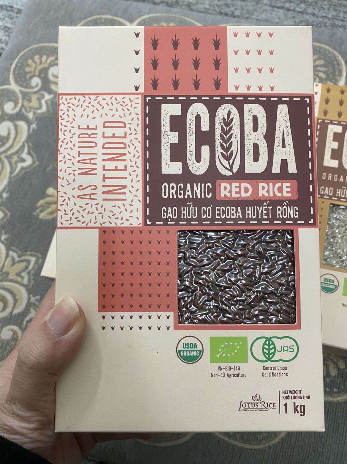 Chưa dùng thử nhưng thấy quy cách đóng gói, hút chân không, bao bì đẹp nên thấy khá có thiện cảm! Đọc review thấy các bạn khen ngon nên cũng mua về ăn cho healthy 😂