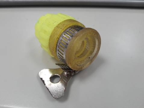 Nhận hàng có cảm giác như mua hàng cũ, sản phẩm dính bụi bẩn, chốt vặn bị sét.... Mặc dù chắc sẽ không ảnh hưởng đến sử dụng nhưng cho thấy bán hàng cẩu thả, hi vọng shop sẽ để ý đến góp ý để cải thiện.