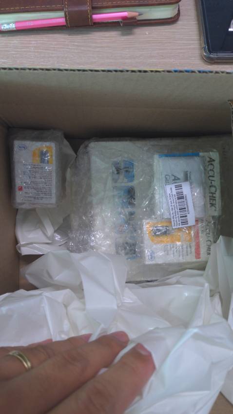 Đã nhận hàng, nguyên đai nguyên kiện, giao hàng nhanh