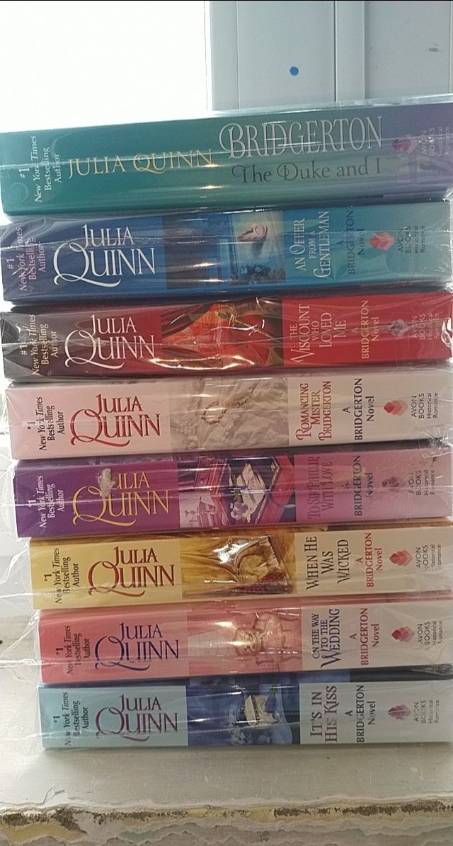 sách được giao đến nhanh hơn dự kiến trên app. đóng gói cẩn thận, có bọc chống sốc, mỗi quyển được đựng trong túi kính riêng. không có hiện tượng gãy, gập bìa hoặc gáy.