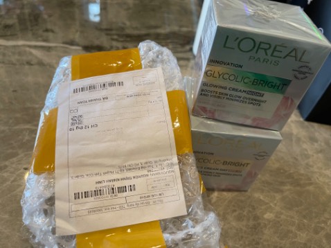 Hàng đã giao sai, vui lòng liên hệ giao lại sản phẩm đặt hàng đúng.