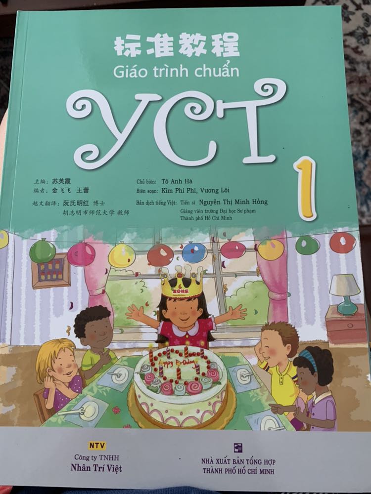 Sách rất đẹp và hay, tuy nhiên phần phát âm cần phải nghiên cứu từ giáo trình khác.