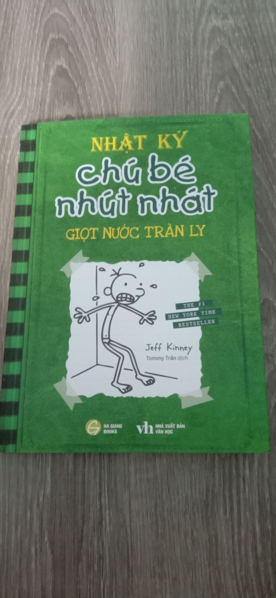 Sách mới, có đóng túi nylon, sạch đẹp, bé nhà mình thích đọc loại truyện tranh này😀
