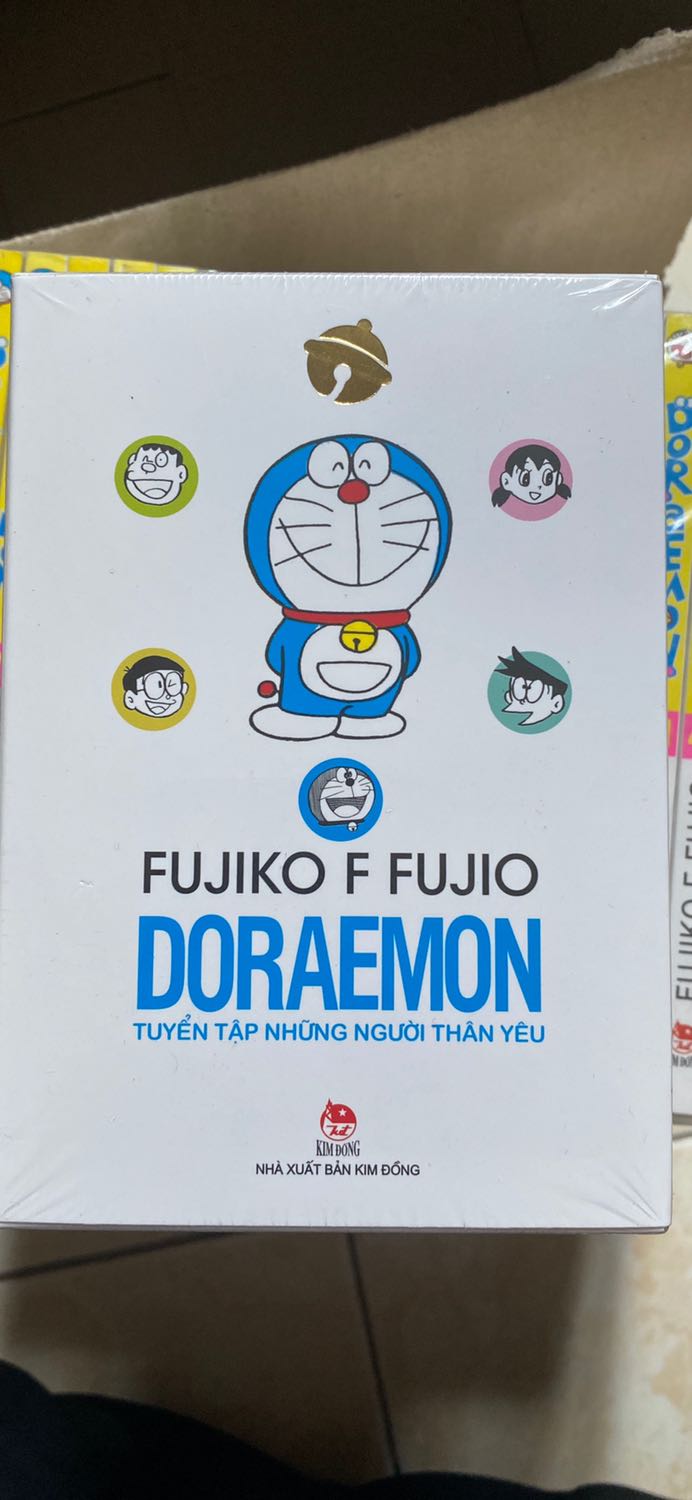 Tiki chuẩn bị và giao hàng đủ, giao siêu nhanh, truyện rất đẹp, không bị rách. Đóng gói rất đẹp và chắc chắn.