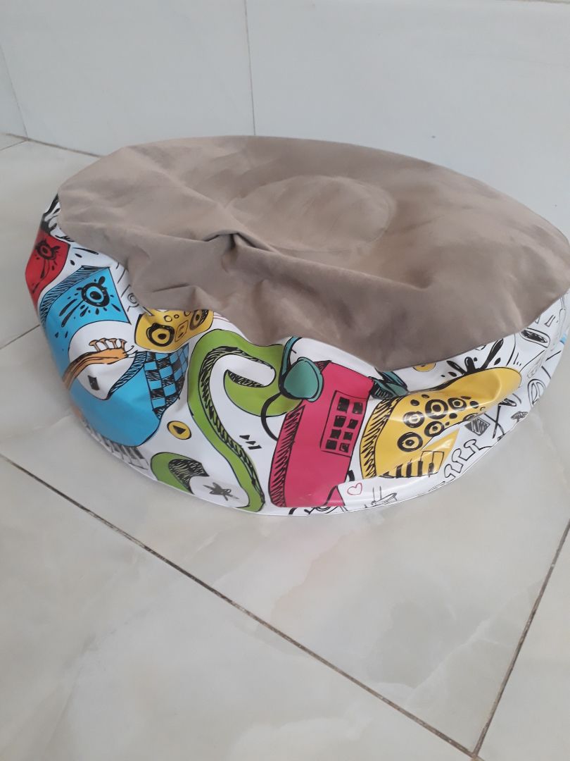 quá nhanh xì. mấy bữa là xẹp lép. màu sắc ko giống như hình