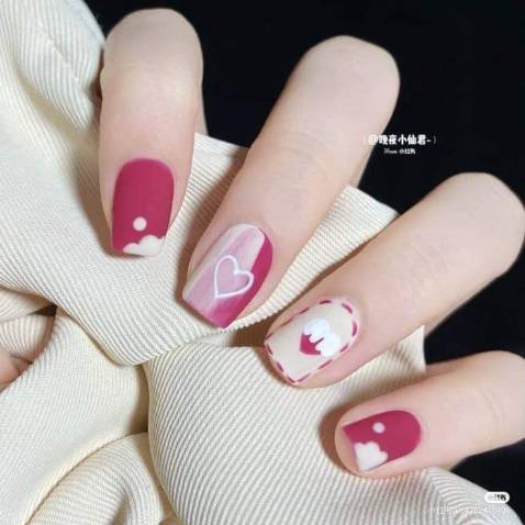 Giấy mềm, mỏng, nội dung ko hay nhưng thằng con trai lại thích