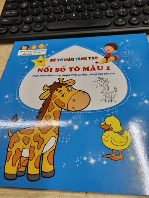 Sách đẹp hình ngộ nghĩnh có cả nối số cho các bé, sách dễ thương