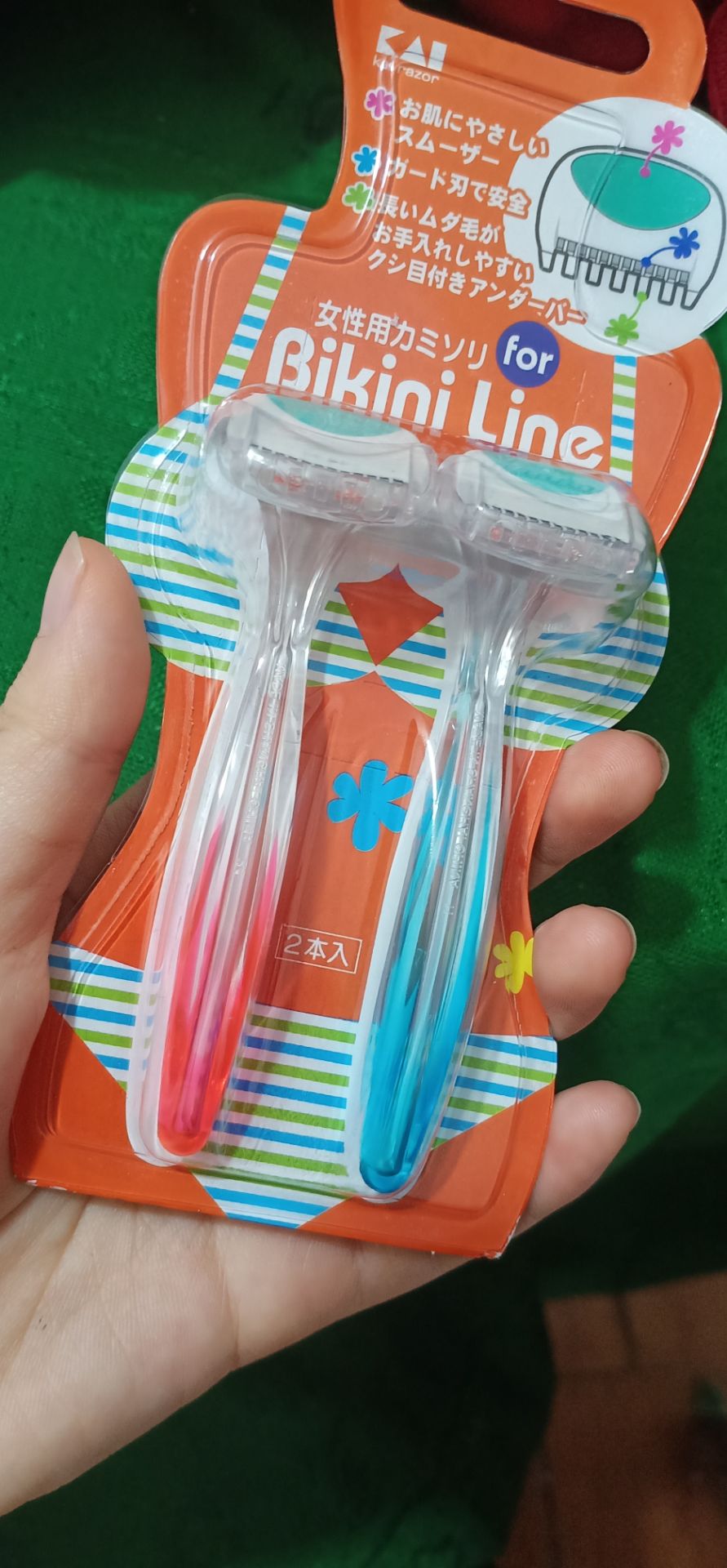 nhỏ gọn,  cạo rất sát, cũng khá rẻ