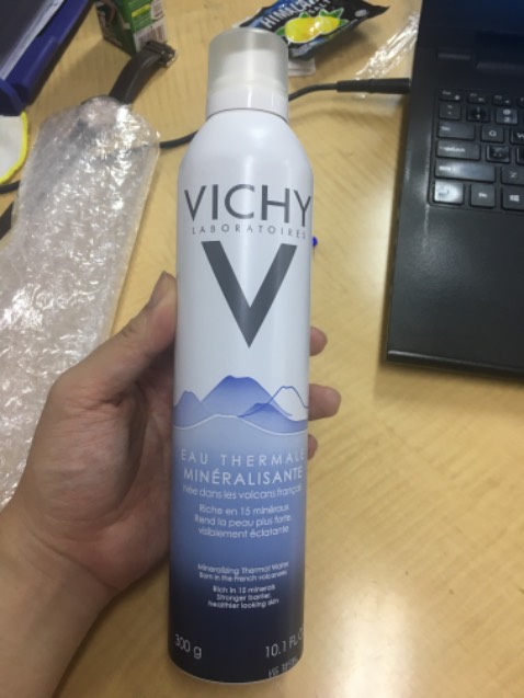 Không có tem niêm phong, không có date sản xuất, xin.
Vui lòng liên hệ lại người mua