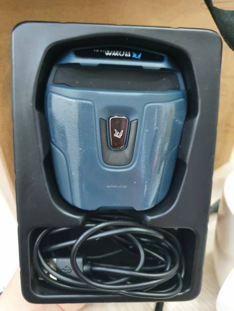 Phím chuột chơi cực kì nhạy luôn,  ko bị giật lắc. Mình ios trên 13.4 tìm mãi mới có máy chơi được