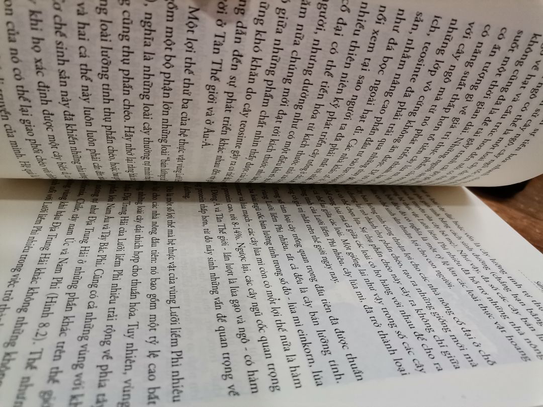 Sách được bọc cẩn thận, nguyên vẹn, chữ in đẹp, giao hàng nhanh