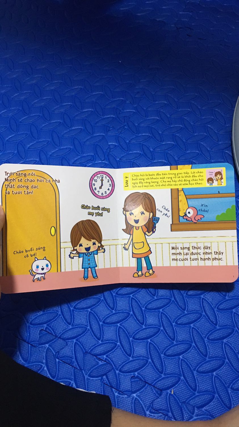 Sách khổ nhỏ. Bìa cứng, dày
In màu bắt mắt
Hình vẽ dễ thương
Nội dung hay
Vài trang có lật mở