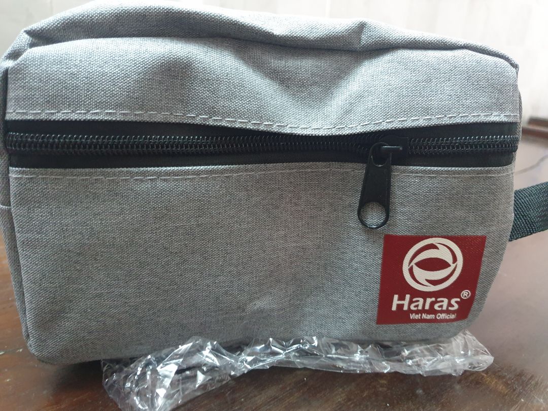 Túi y hình, nhỏ gọn, đóng gói tốt, dùng đựng đồ lặt vặt vệ sinh cá nhân cho nam hoặc đóng gói đồ mang theo khi đi du lịch rất ổn.