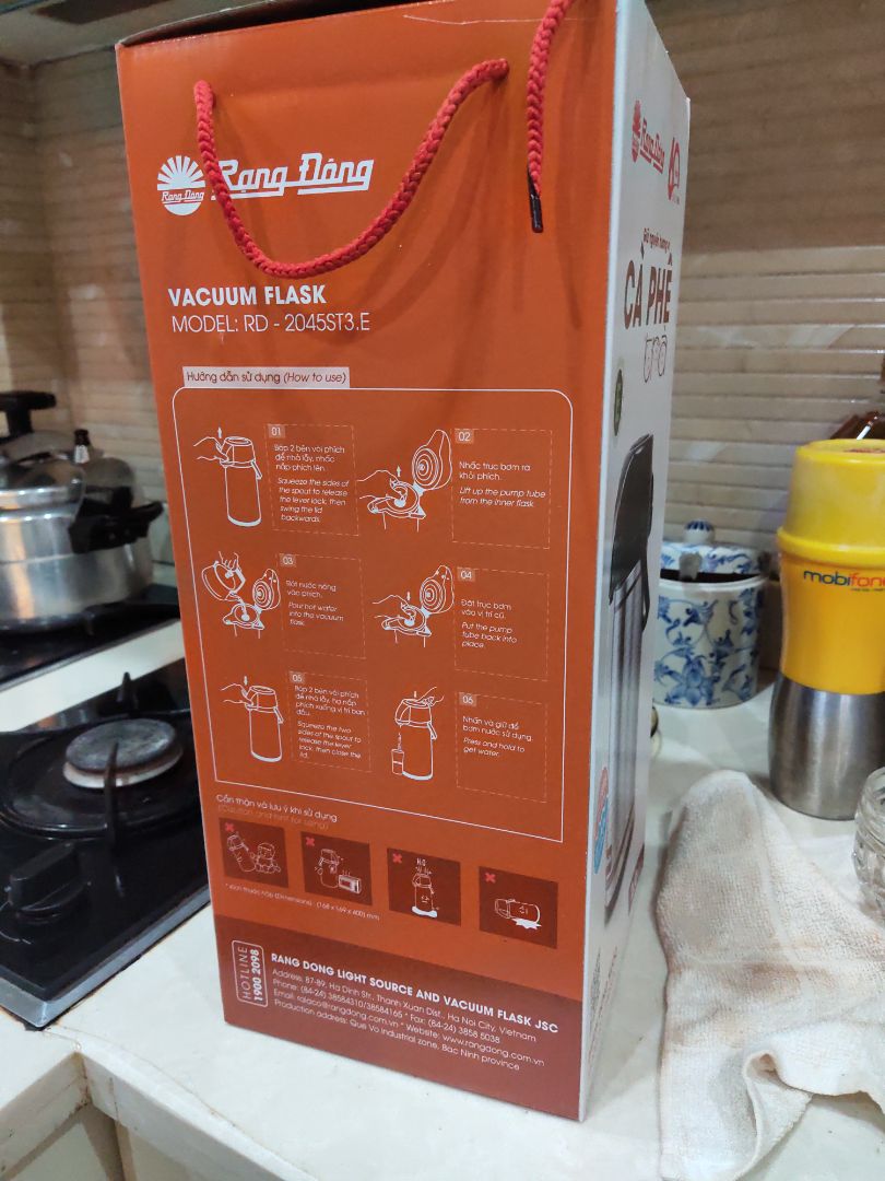 sản phẩm chất lượng. ấn nhẹ và tốt. Nên mua. và an toàn. dùng tôtd cho người lớn tuổi ko sợ bị hết nước sôi. 
giữ nhiệt tốt. hàng VN chất lượng cao.