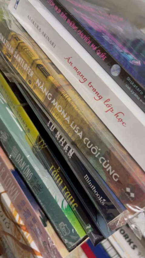 Shop đóng gói cẩn thận và giao nhanh. Sách chính hãng, giá tốt. Sẽ tiếp tục ủng hộ shop ah.