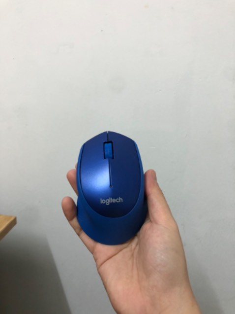 Đóng gói kỹ, hàng sang xịn mịn, êm, lướt chuột rất mượt, cầm vừa tay, dạng chuột silent nên mình rất thích.
Cảmơn shop, chúc shop buôn may bán đắt nha ❤️