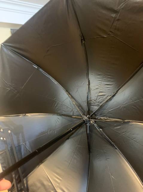 giống như hình, giá quá rẻ, ko yêu cầu gì thêm, rất nhỏ gọn để trong balo quanh năm luôn cũng đc. đề phòng mua bất ngờ