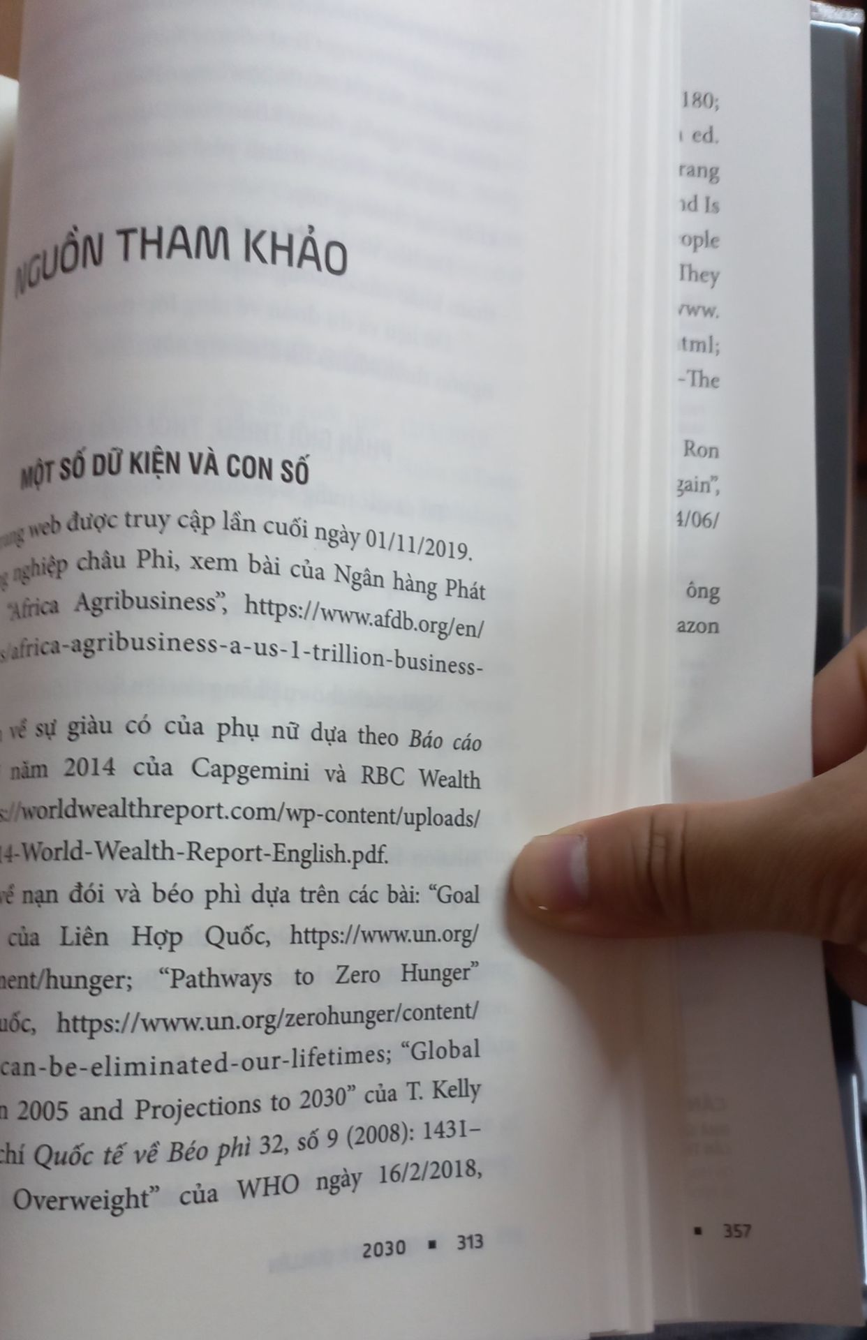 nội dung 5/10
chất lượng giấy in 8/10
tuy nhiên cuốn sách này không có sự tư duy đột phá vì chỉ là cóp nhặt lại. chính vì thế mà nguồn tham khảo dày đến 43 trang. kinh khủng nếu xét theo tổng số trang của cuốn sách