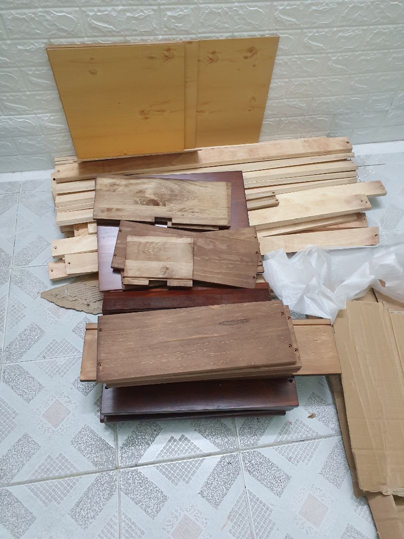 sản phẩm giao thiếu rất nhiều. ko có ốc, ko có cuốn hướng dẫn ráp, gỗ thì thiếu. Giường 3 tầng mà giao có 1 kiện hàng.Mua hàng trên tiki rất nhiều lần và lần này  cảm thấy rất thất vọng với tiki. sản phẩm giao thiếu rất nhiều. ko có ốc, ko có cuốn hướng dẫn ráp, gỗ thì thiếu. Giường 3 tầng mà giao có 1 kiện hàng.Mua hàng trên tiki rất nhiều lần và lần này  cảm thấy rất thất vọng với tiki.