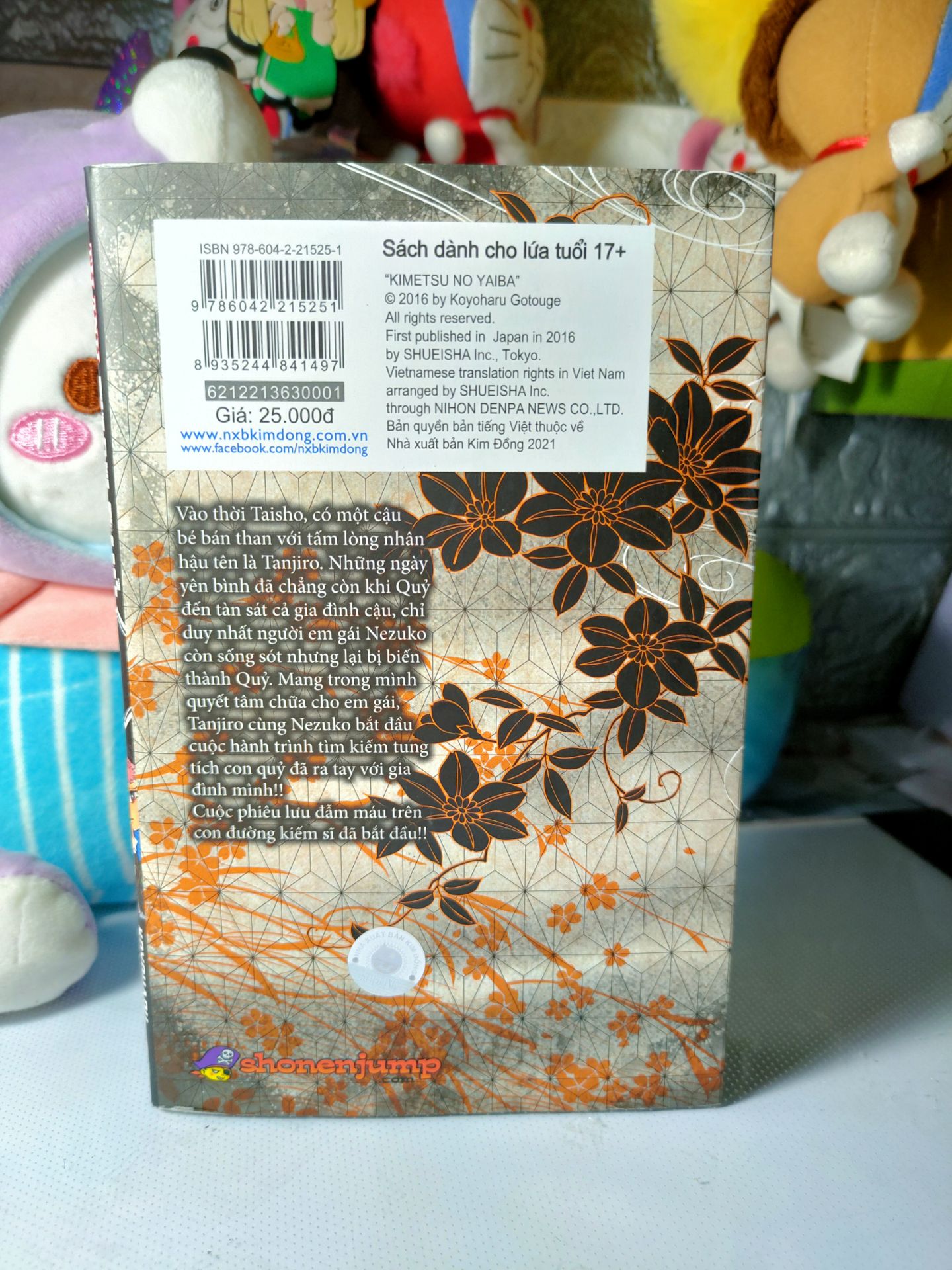 Truyện siêu hay! Mik đọc lâu rồi mới đánh giá_ Mik thấy đa phần mọi người bt truyện qua anime    ( mik cũng vậy :)))))) ) Nét siêu đẹp luôn, mua về để đọc hay làm mẫu vẽ cũng Okela. Với 1 con wibu ngày đi học, đêm cày anime như mik thì đọc truyện cũng dzui dễ sợ. Ko liên quan nhưng mik chúc các bạn thi tốt ?. Cảm ơn vì đã đọc :-)