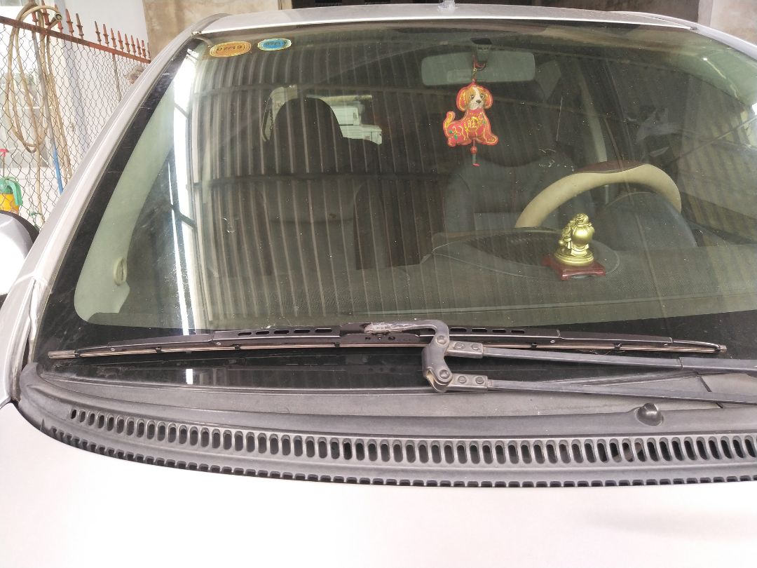sử dụng thấy sạch kiếng và không kêu khi sử dụng, sử dụng được xe Toyota Aygo 2006