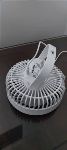 Quạt đẹp, chất lượng tốt, không gây tiếng ồn, gió mạnh, rất tiện lợi khi sử dụng..👍👍