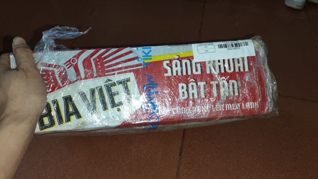 *** đảo trương chình khuyến mại, ảnh mô tả sản phẩm có ghi tăng 6 *** nữa,mà có mỗi thùng bia, nếu ko tặng thì bỏ cái ảnh ý đi.