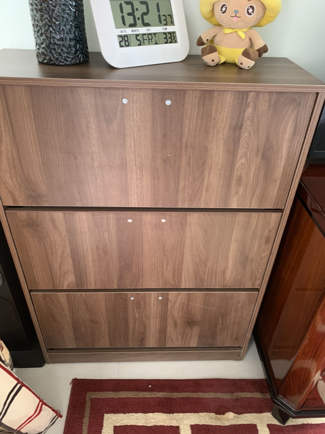 Tủ lắp sai tay nắm, yêu cầu nhà cung cấp lại hoặc thu hồi sản phẩm