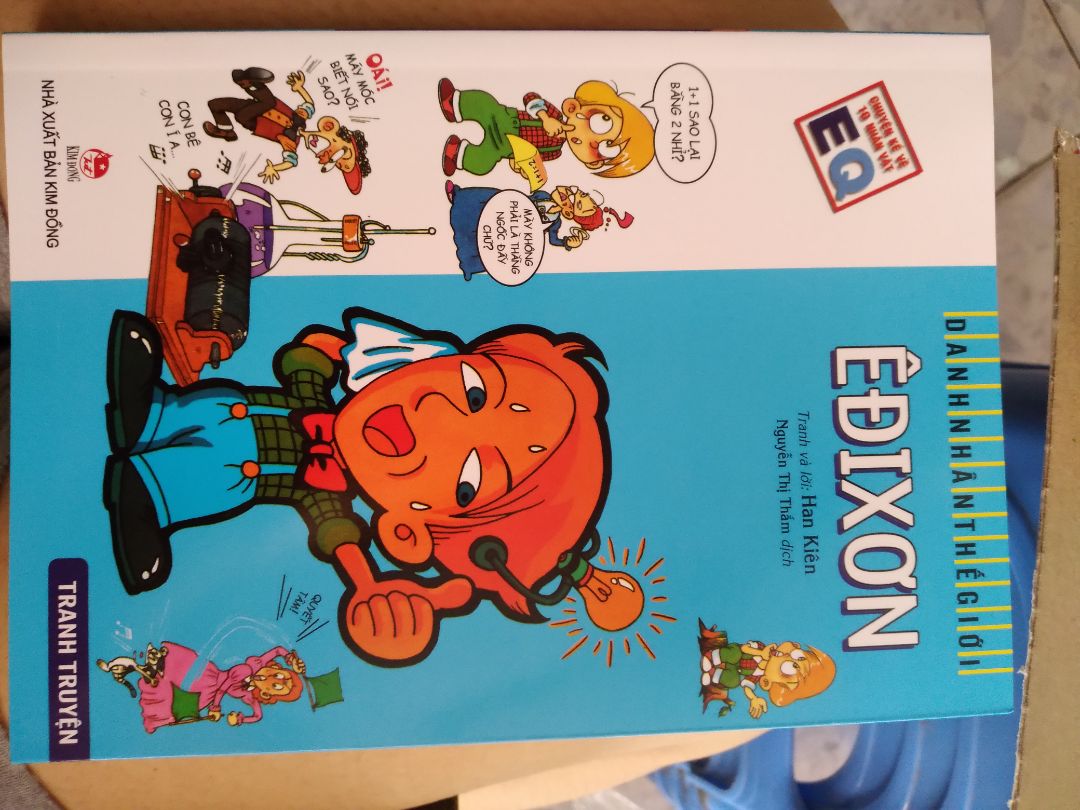 Giao hàng hơi trễ tí. Sách nội dung khá dễ thương, không bị móp méo. Nói chung chuẩnnnn