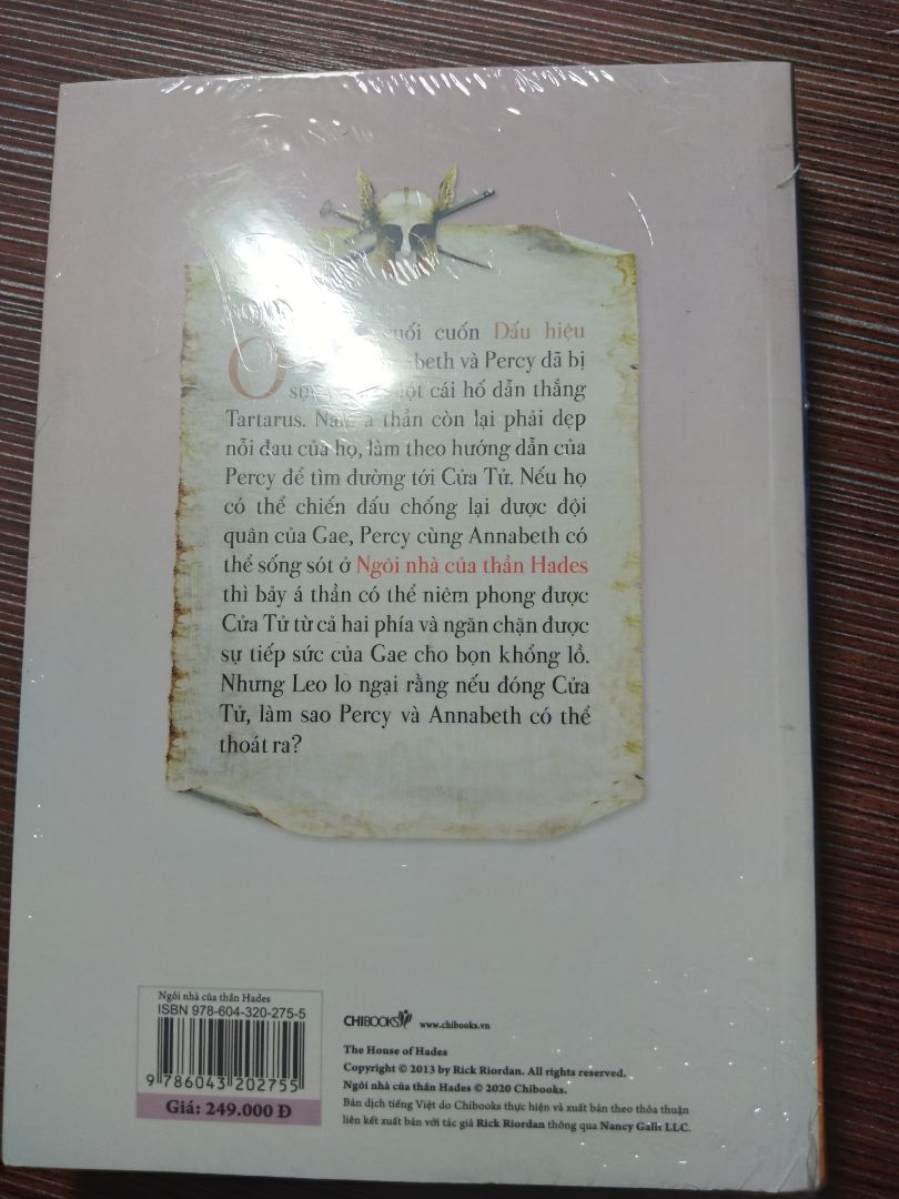 giao hàng nhanh, bọc sách tốt, thiết kế bìa đẹp