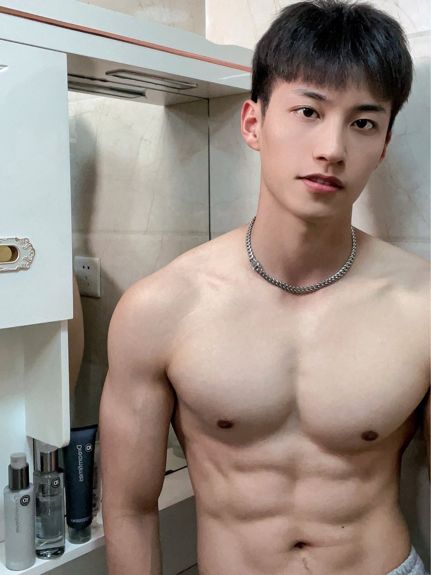 Hi @All   , Sau đây là DS tất cả các bạn đã đóng tiền ở ngày 12/11/2021 (các bạn đóng tiền vào ngày hôm nay -13/11/2021, sẽ được anh upload vào ngày mai 14/11/2021). Các bạn tra cứu xong nếu:
1/ Không thấy tên mình trong DS thì inbox cho anh : MSSV + ảnh chụp RÕ RÀNG biên nhận chuyển tiền - có chứa nội dung chuyển tiền  (thứ 2 tuần sau, bank làm việc rồi anh sẽ đối chiếu lại cho các bạn, các bạn an tâm)
2/ Tên của mình bị tô vàng, các bạn cũng inbox cho anh: MSSV + ảnh chụp RÕ RÀNG biên nhận chuyển tiền - có chứa nội dung chuyển tiền  (để thứ 2 tuần sau, anh giải quyết lỗi nội dung chuyển tiền cho các bạn, các bạn an tâm)
3/ Về vấn đề lỗi nội dung chuyển tiền bị bank cắt, dẫn đến thiếu nội dung (phổ biến ở các bạn dùng ZaloPay; Agribank). Các bạn chú ý giải pháp tạm thời, cho lần chuyển tiền sau nhé
=>có thể viết tắt , nhưng phải đảm bảo 3 nội dung:  MSSV (CỰC KỲ QUAN TRỌNG) + Họ và tên của bạn (không phải phụ huynh bạn nha) + Các môn học ... mà bạn muốn nộp
Ví dụ: bạn tên AxxxBxxxCxxx, nộp 1.563.220 (type đúng số tiền này, không dư, cũng không thiếu nha) cho môn Giáo Dục Quốc Phòng và An Ninh với BHYT 12 tháng thì bạn sẽ ghi ở trường nội dung chuyển tiền là:  MSSV + ABC + GDQP và BHYT12th
Xin được thông tin đến các bạn nội dung trên
Cảm ơn mọi người,