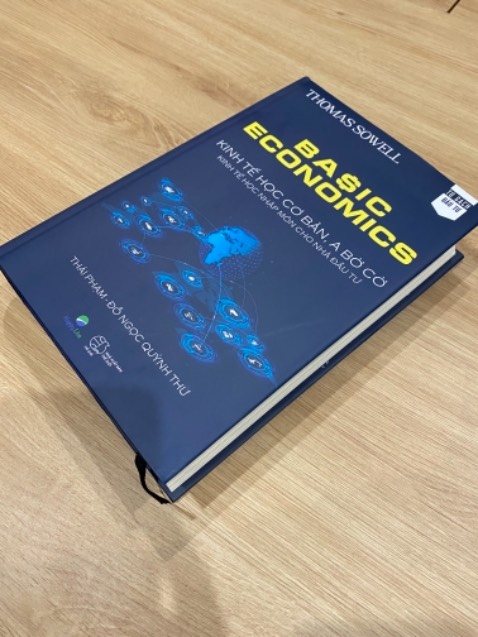 Cuốn sách mà em chờ đợi ngày ra mắt từ rất lâu. Cám ơn A Thái và Team Happy Live.
Chất lượng giao hàng nhanh chóng.
Sách thì sịn sò, bìa cứng có áo bìa, kiến thức thì khỏi bàn ạ, nhưng ưng nhất là chất liệu giấy(thơm)…