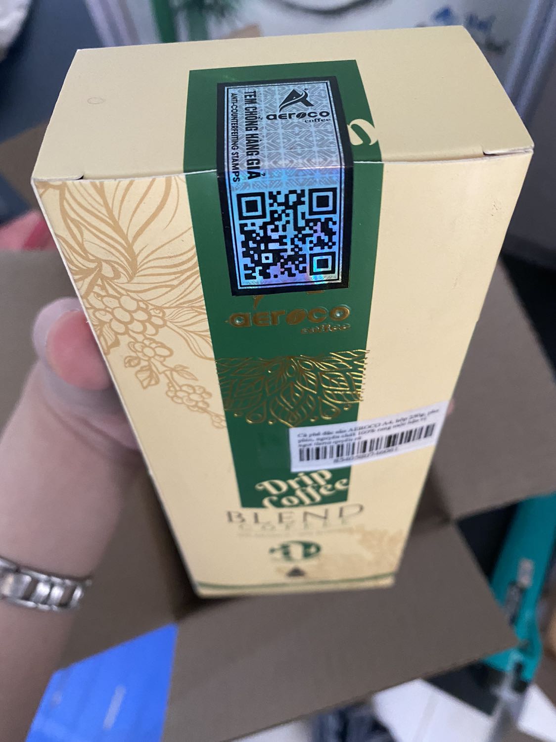 sản phẩm date tốt, đóng gói và seal cẩn thận, chuyên nghiệp, hương cà phê thơm 
mình rất ưng ý!!!
Tiki giao hàng nhanh,