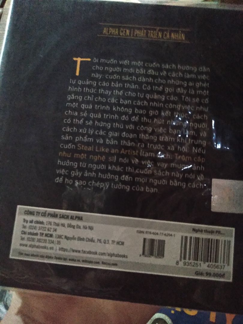 sách hơi mỏng nhưng nội dung khá hay.