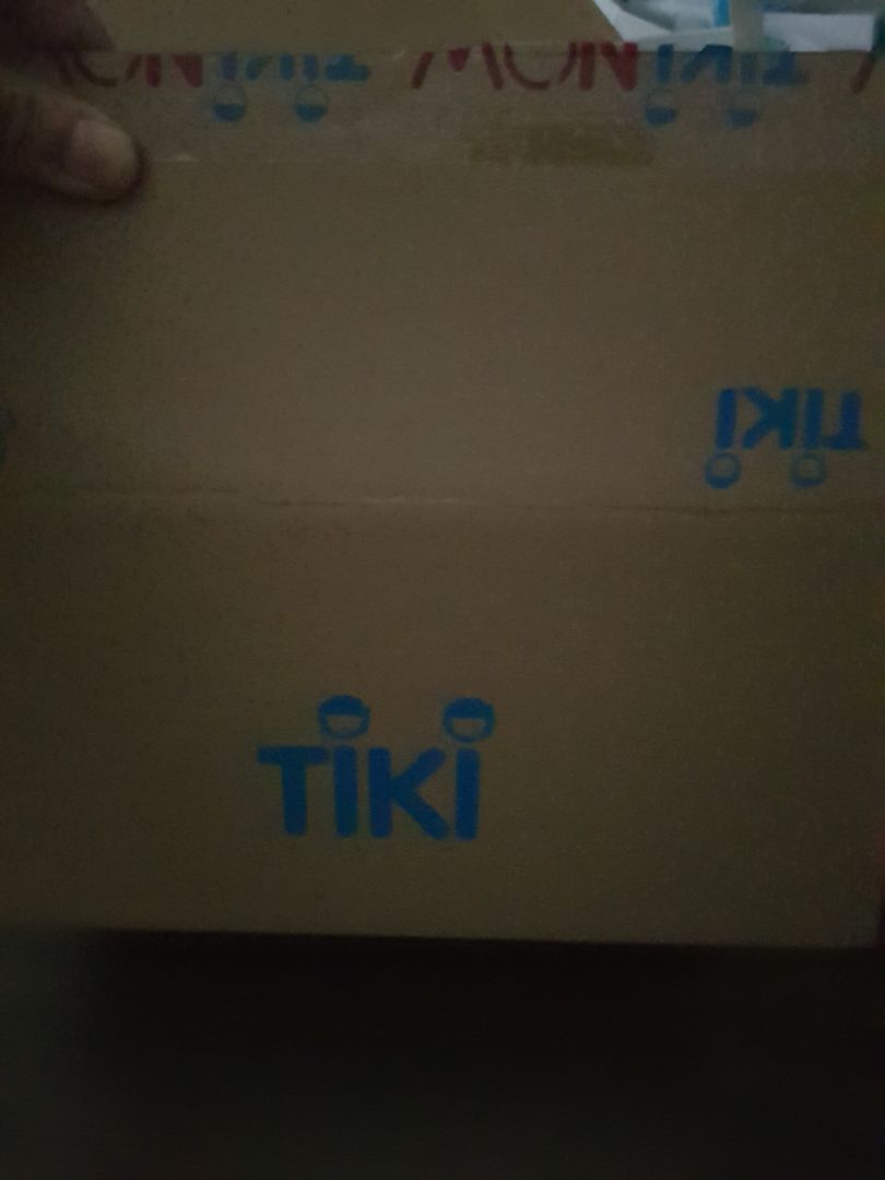 Giao hàng trễ gần 1 tháng, nhưng mình tạm hài lòng với chất lượng và giá cả, 2 cối xay, 1 nhỏ, 1 bự, 1 cốc, 1 đánh trứng, sản phẩm đẹp tương đương philips, mình tin là chất lượng ko thua kém philips. Đồ của Braun tốt nhưng hơi hiếm sản phẩm được bán.