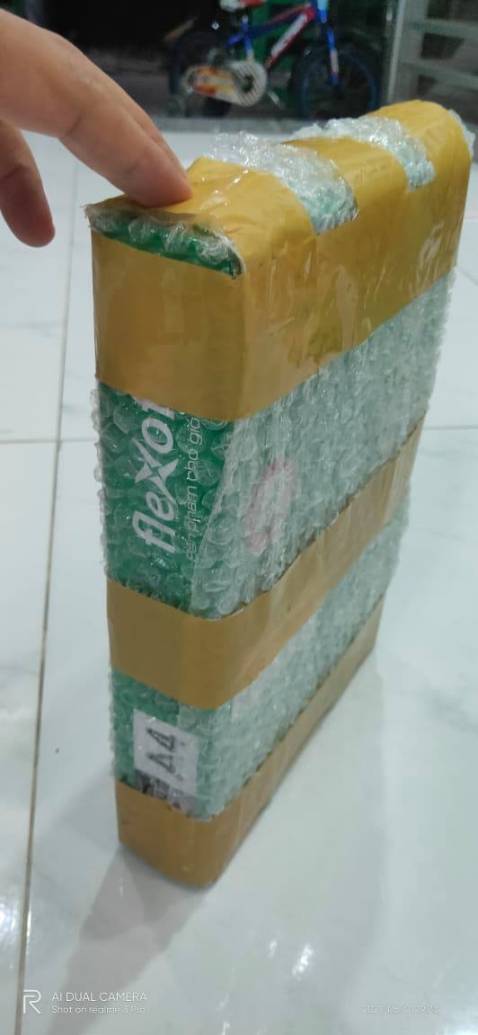 Đặt 2 Ram , trả tiền đủ 2 ram, giao 1 ram, ko hiểu nv tập đoàn TL làm ăn iểu j. giao bổ sung đi , ko chấp nhận được.,  
Gói hàng rất sơ xài. vận chuyển mưa, lỡ rách ra thì làm sao in, đưa vào in giấy nhăn nheo hư hết máy in sao, nv gói hàng ko có tâm 1 tí nào. Đặt 2 Ram , trả tiền đủ 2 ram, giao 1 ram, ko hiểu nv tập đoàn TL làm ăn iểu j. giao bổ sung đi , ko chấp nhận được.,  
Gói hàng rất sơ xài. vận chuyển mưa, lỡ rách ra thì làm sao in, đưa vào in giấy nhăn nheo hư hết máy in sao, nv gói hàng ko có tâm 1 tí nào.