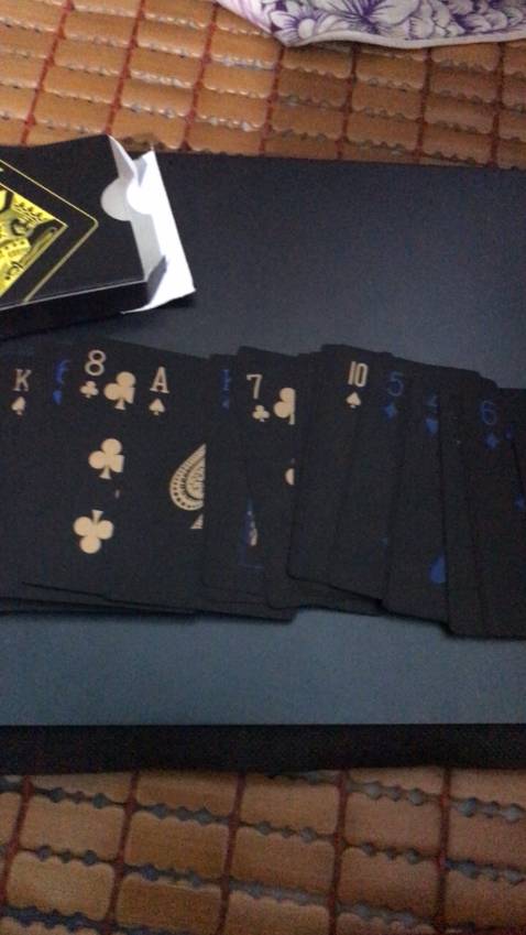 Sản phẩm tốt, đẹp. Số lượng đã đúng chưa biết chất lượng ra sao, shop phục vụ tốt, 5 sao nha😀 săn phẩm rất xịn xò - cầm thấy cứng cáp nhưng vẫn có độ dẻo nhất định, chơi bài giấy nhiều nó nhanh cũ lắm chơi bài này thoải mái không bị thấm nước nên dùng cũng rất ổn!! có thể để dưới nước ko bị làm sao!! 

cho 5 sao nhá