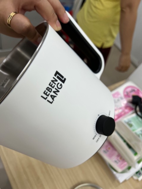 Đẹp, rất chắc chắn, dễ sử dụng Đẹp, rất chắc chắn, dễ sử dụng